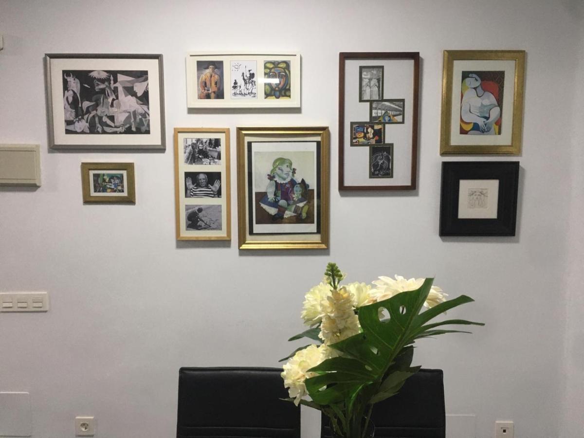 A 20 Pasos Del Museo Picasso Appartement Málaga Buitenkant foto