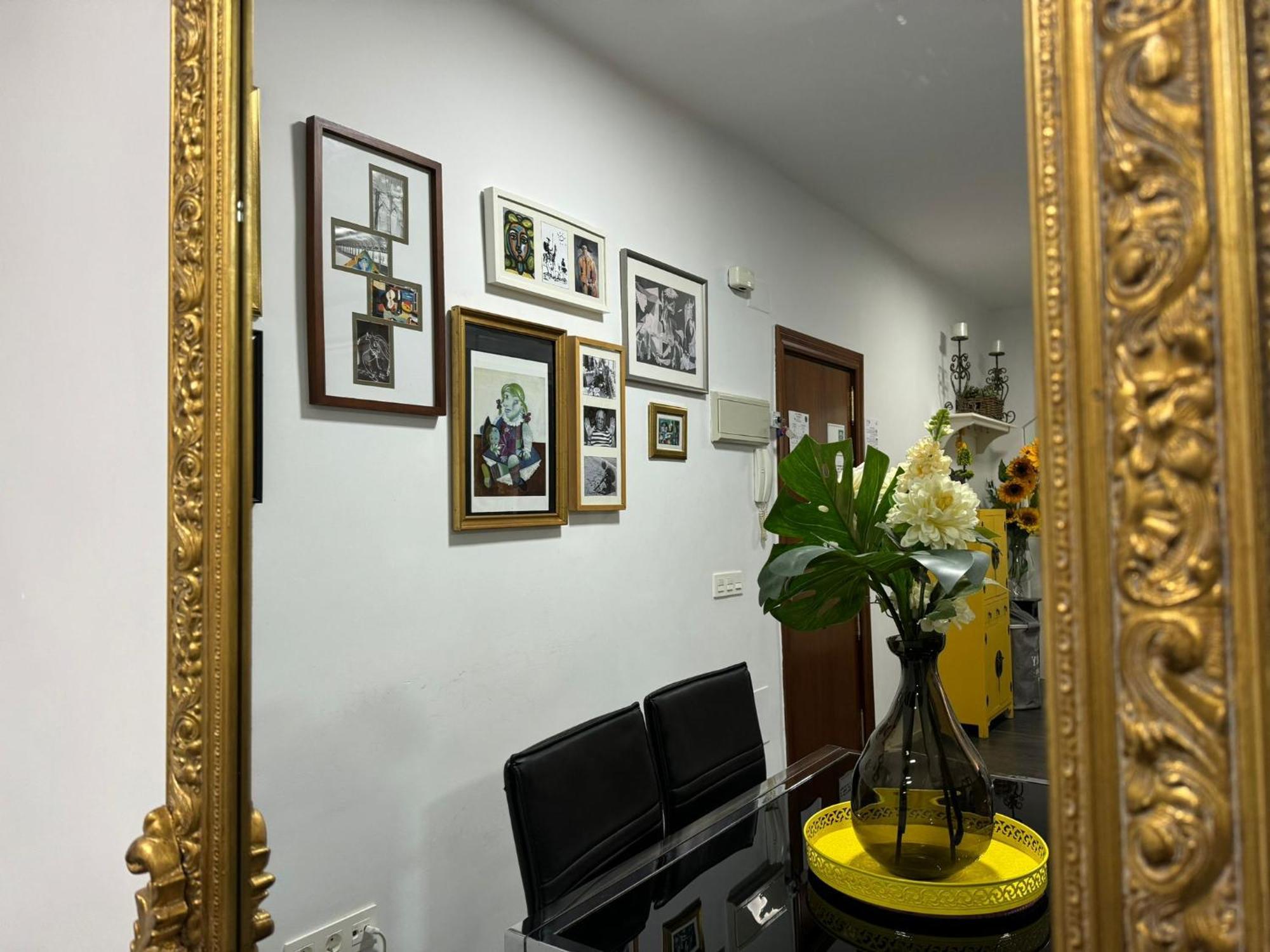 A 20 Pasos Del Museo Picasso Appartement Málaga Buitenkant foto